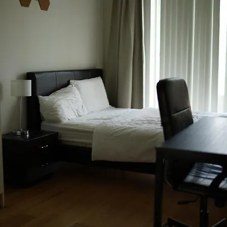 アパート The Fitz *