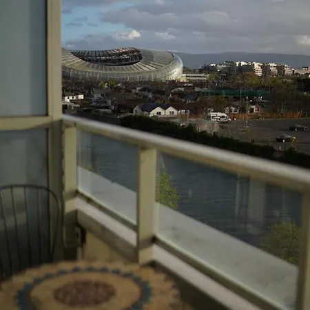 アパート The Fitz *