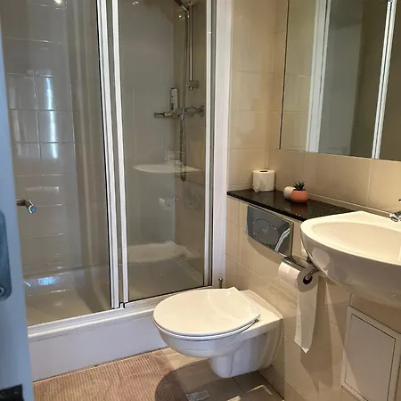 アパート The Fitz